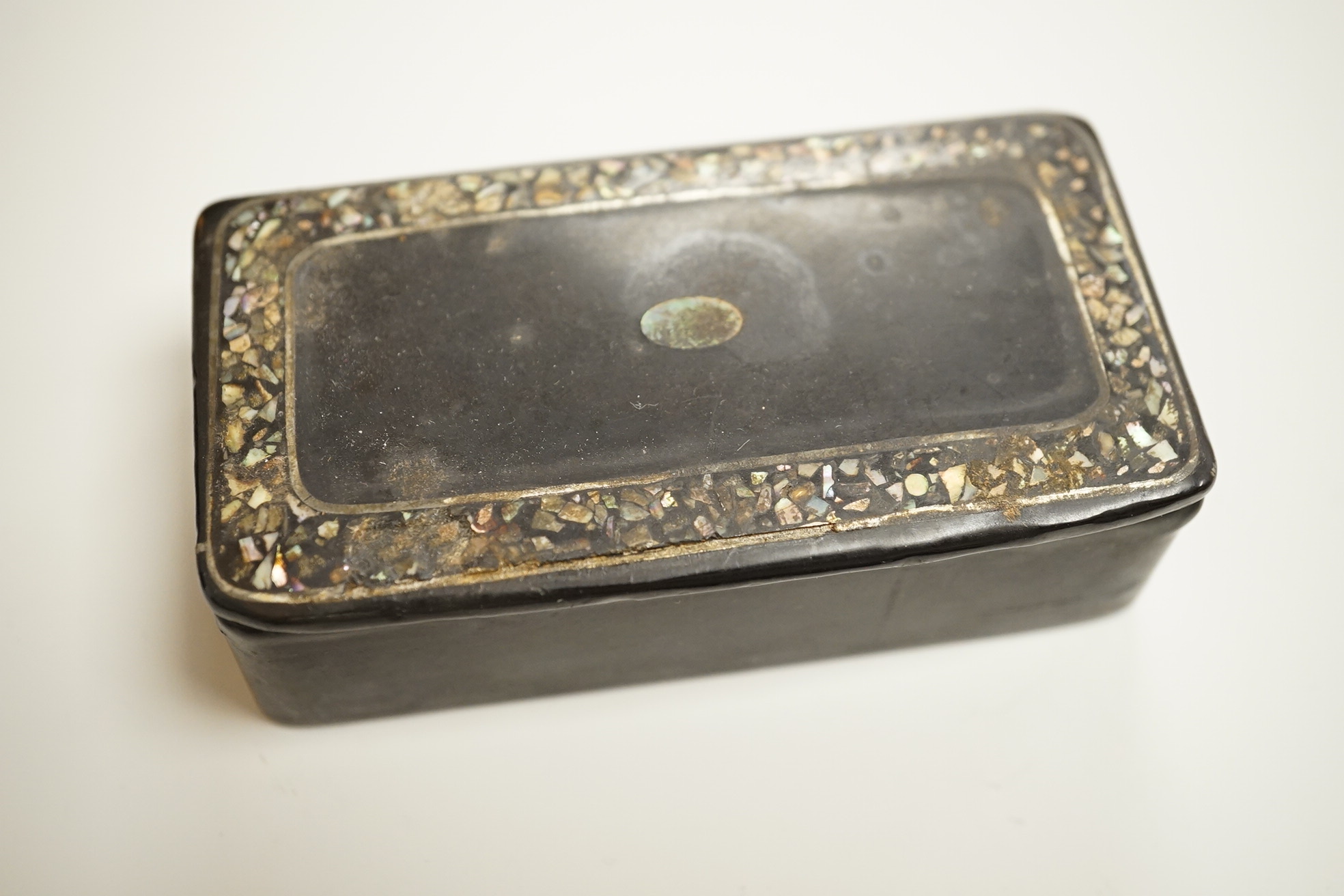 A collection of 19th century and later snuff and pill boxes, a silhouette frame and a gilt metal frame
